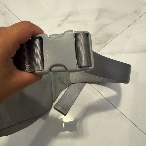 Lululemon Gray Belt Bag #12 - Picture 9 of 9